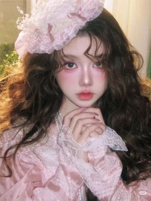 Tôi Là Nữ Phụ Xinh Đẹp Độc Ác