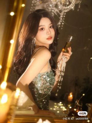 Chị Gái Bạch Nguyệt Quang Đưa Tôi Về Thừa Kế Gia Sản