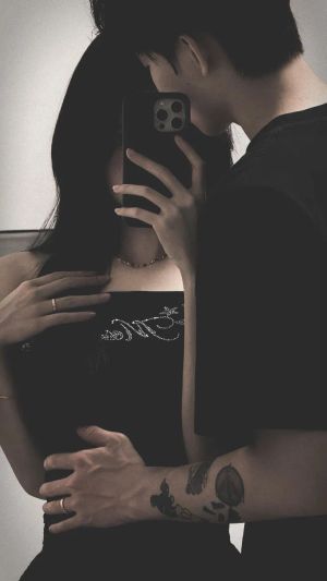 Cố Chấp Yêu Em