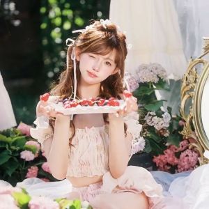 Một Cái Nắm Tay